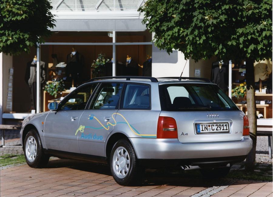  Audi A4 Avant Duo (B5,8D) 1996 года  (фото 4 из 7)